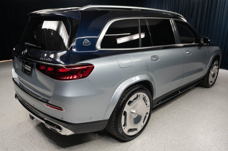 New 2026 Mercedes-Benz Maybach GLS 600 4MATIC image 5