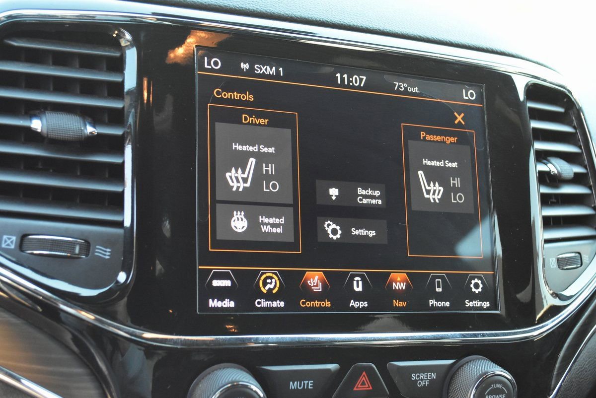 Used 2021 Jeep Grand Cherokee Limited image 24