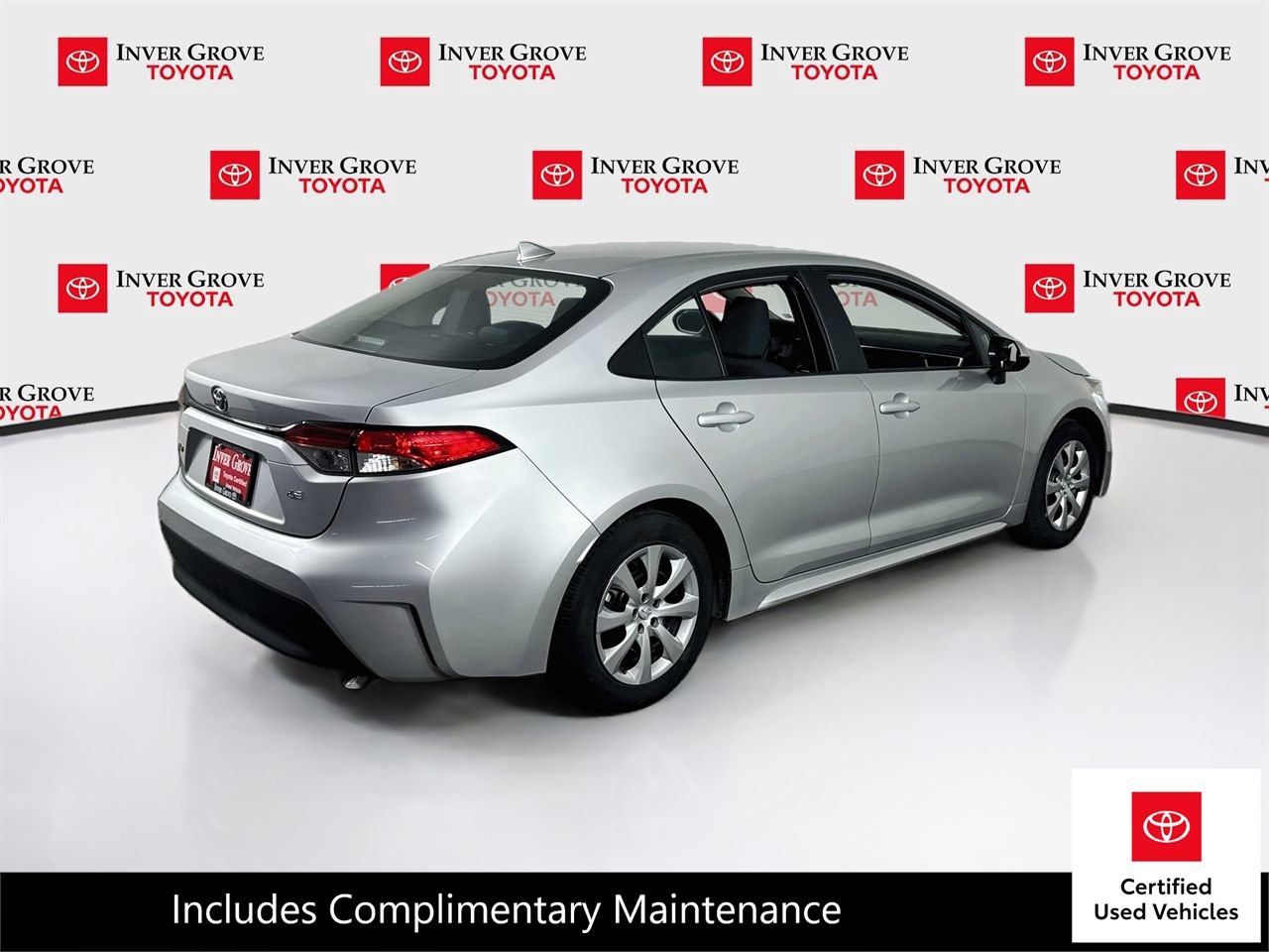Certified 2025 Toyota Corolla LE FWD image 5