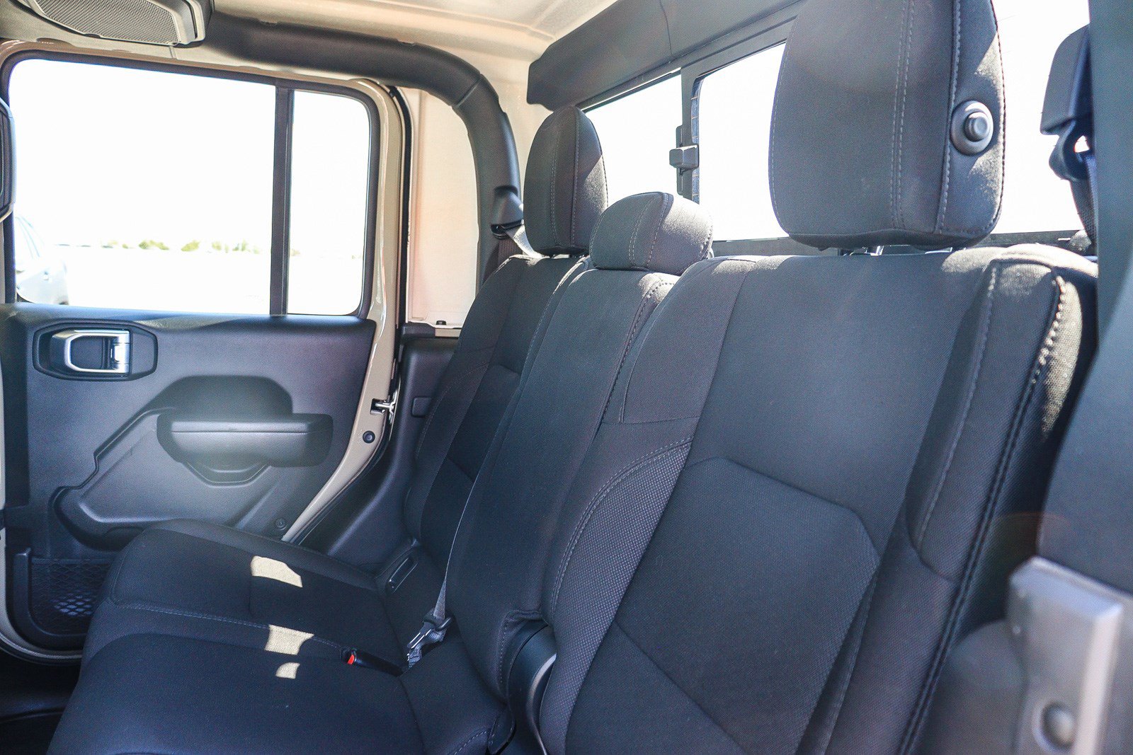 Used 2022 Jeep Gladiator Sport AWD/4WD image 22