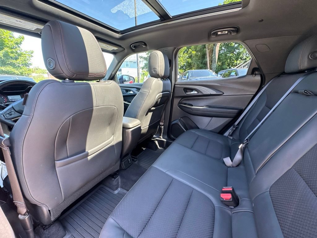 Used 2021 Chevrolet TrailBlazer RS w/ Sun and Liftgate Package AWD/4WD image 20