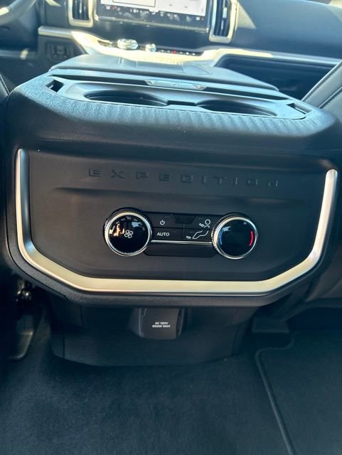 New 2026 Ford Expedition Active AWD/4WD image 22
