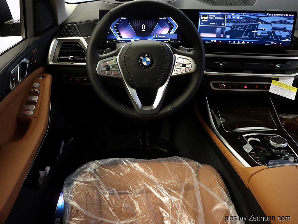 Used 2026 BMW X7 xDrive40i image 16