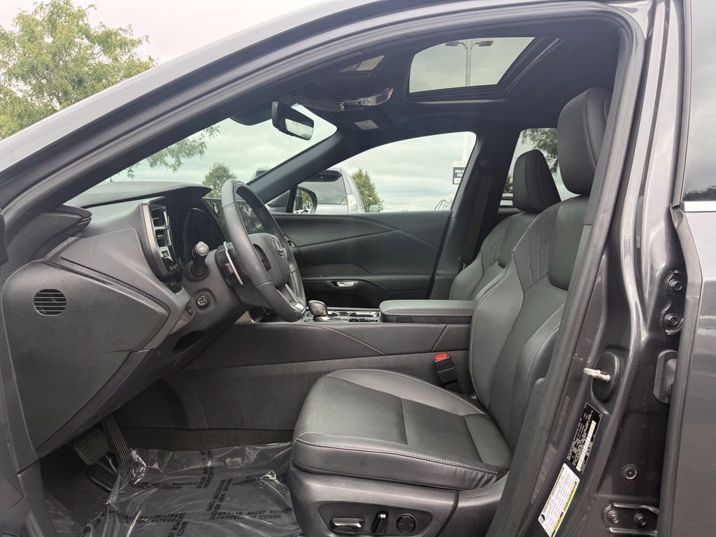 Used 2024 Lexus RX 350h w/ Accessory Package (Z1) AWD/4WD image 7