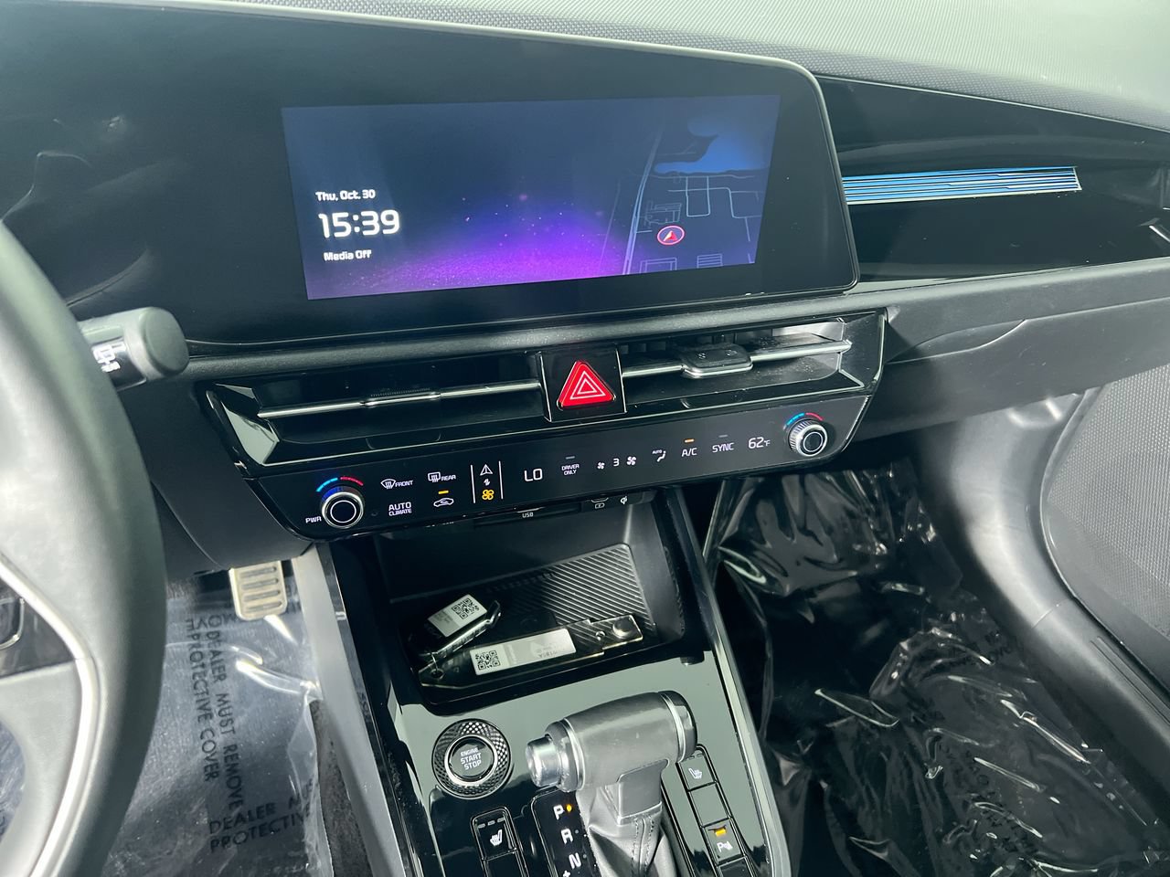 Certified 2025 Kia Niro EX Touring FWD image 26