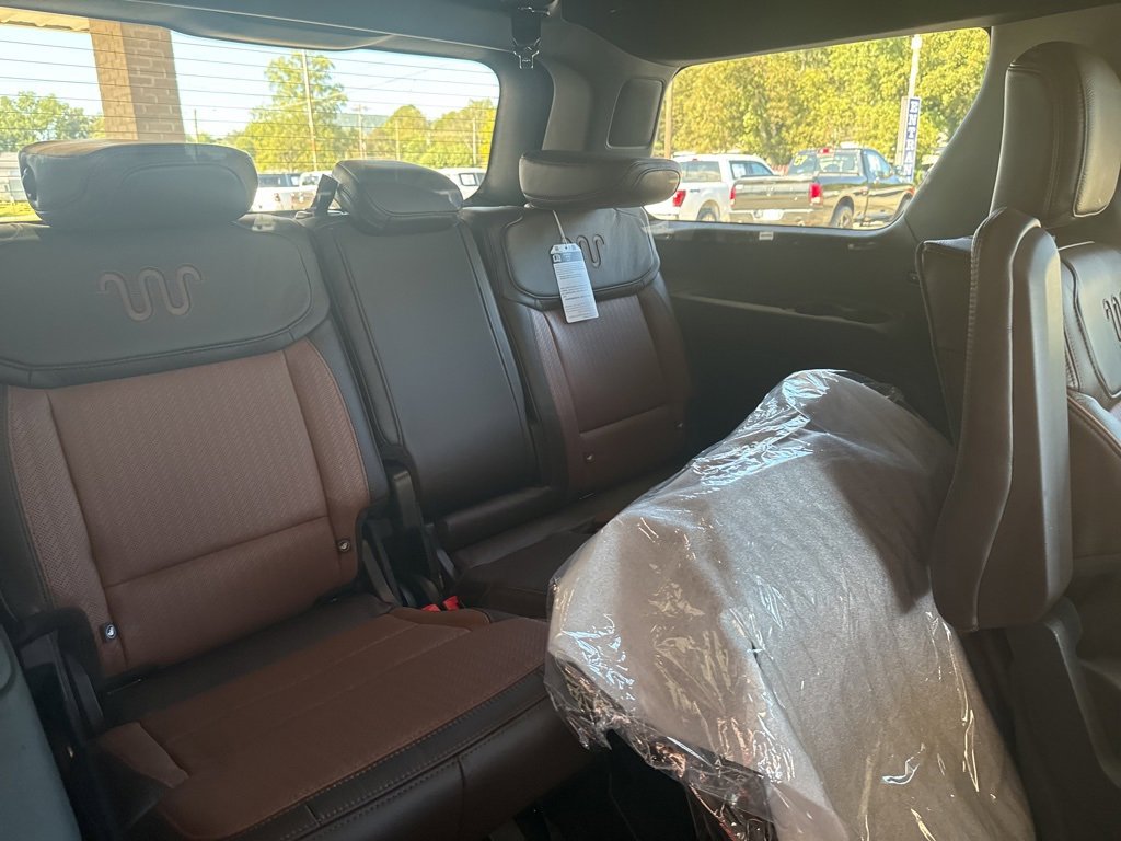 New 2025 Ford Expedition King Ranch image 28