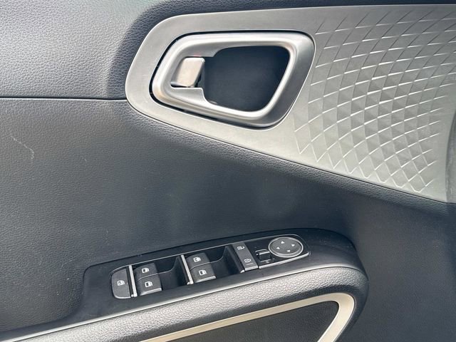 Used 2024 Kia Soul LX w/ Option Group 015 image 26