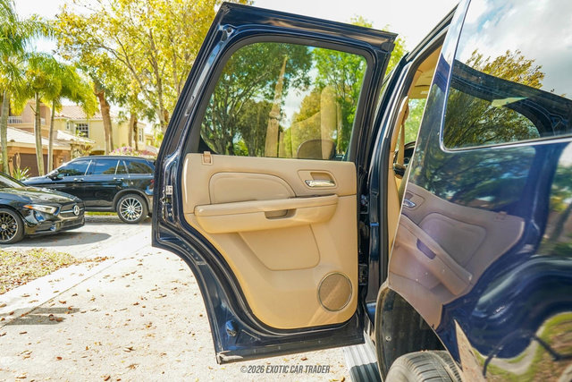 Used 2009 Cadillac Escalade AWD image 48