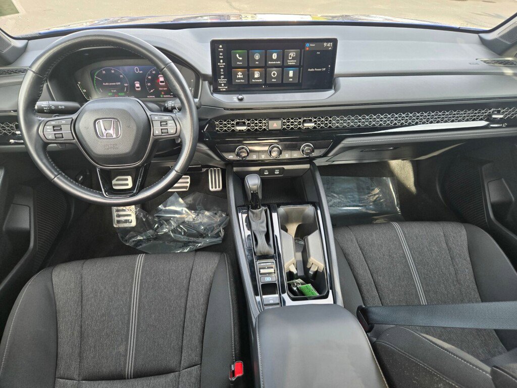 Used 2024 Honda Accord Sport image 10