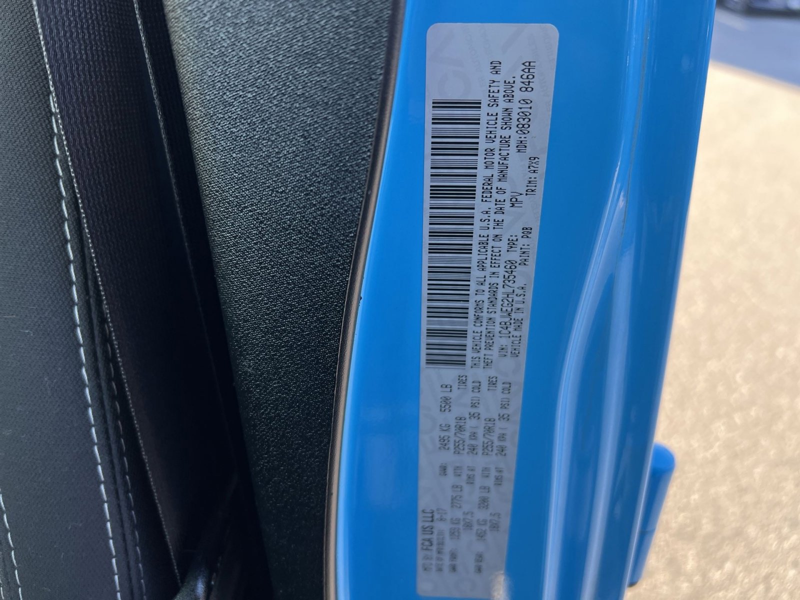 Used 2017 Jeep Wrangler Unlimited Sahara w/ Connectivity Group image 25