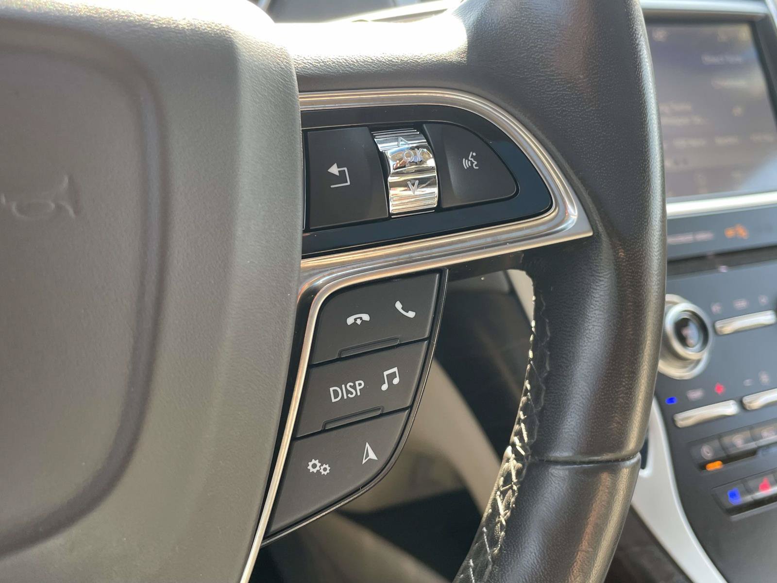 Used 2019 Lincoln Nautilus Reserve w/ Driver Assistance Package AWD/4WD image 22