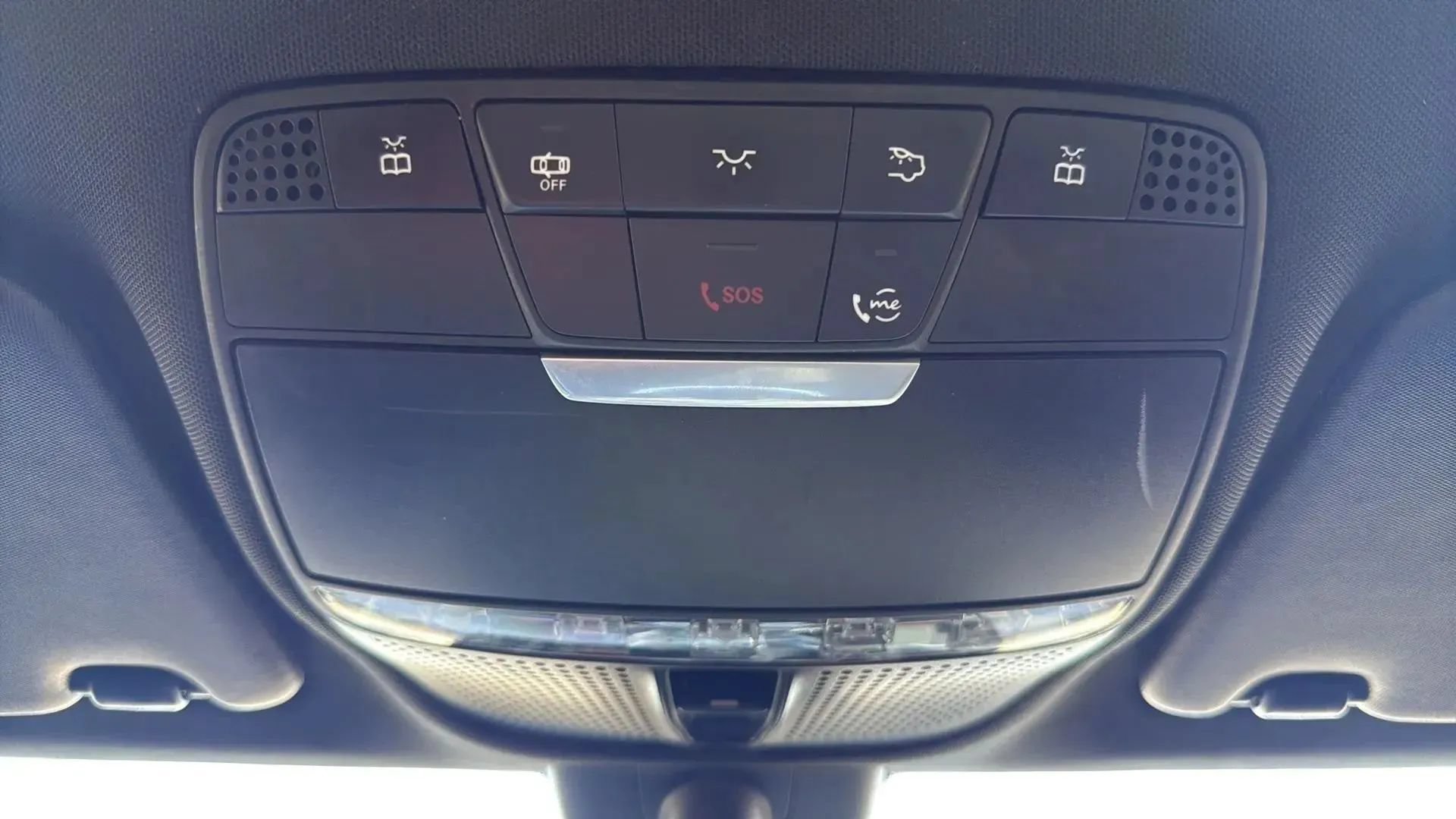 Used 2019 Mercedes-Benz C 300 4MATIC Sedan image 20