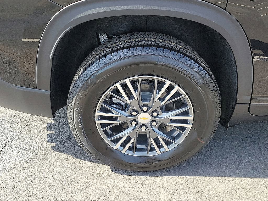 New 2026 Chevrolet Traverse LT w/ Driver Confidence Package FWD image 7