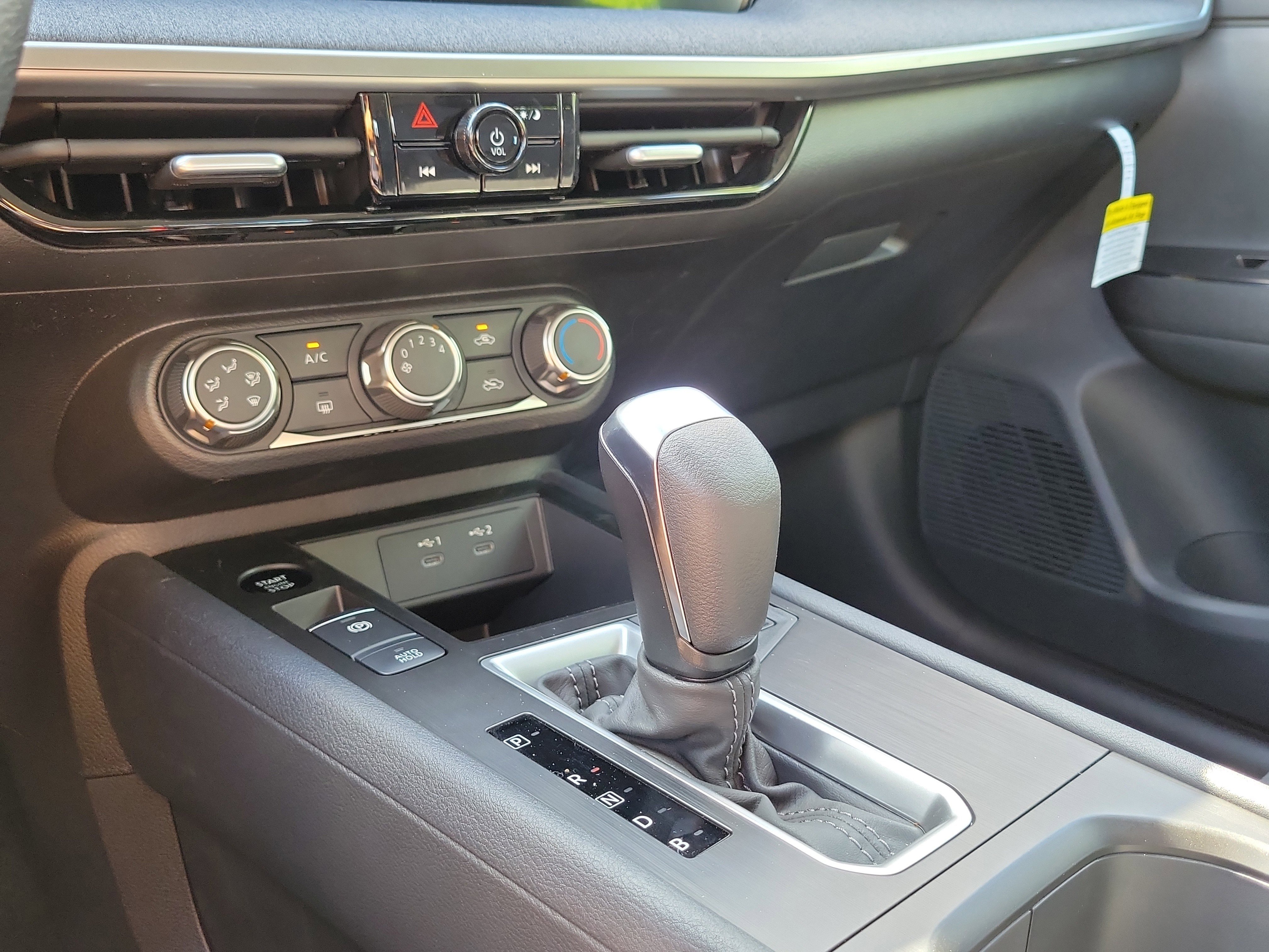New 2026 Nissan Kicks S FWD image 14