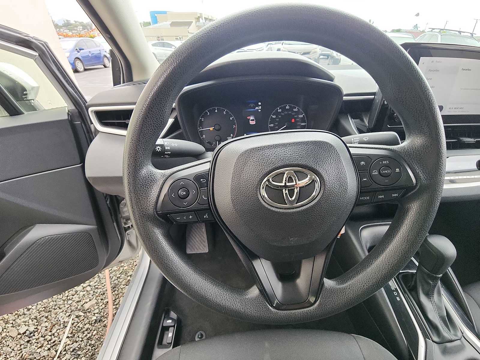 Used 2023 Toyota Corolla LE FWD image 15