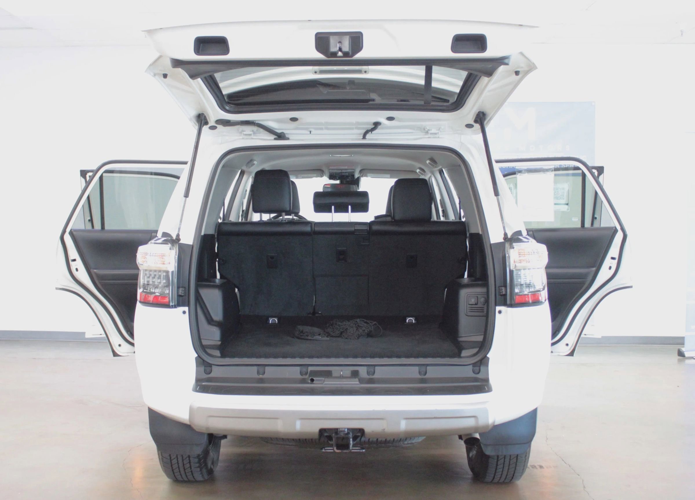 Used 2024 Toyota 4Runner TRD Off-Road Premium image 8