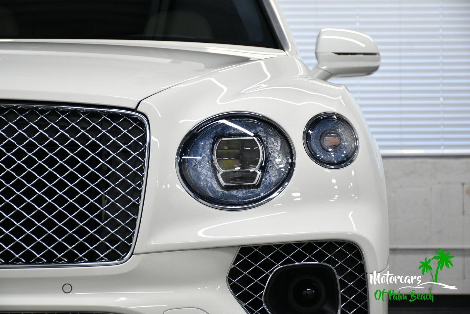Used 2023 Bentley Bentayga AWD/4WD image 28