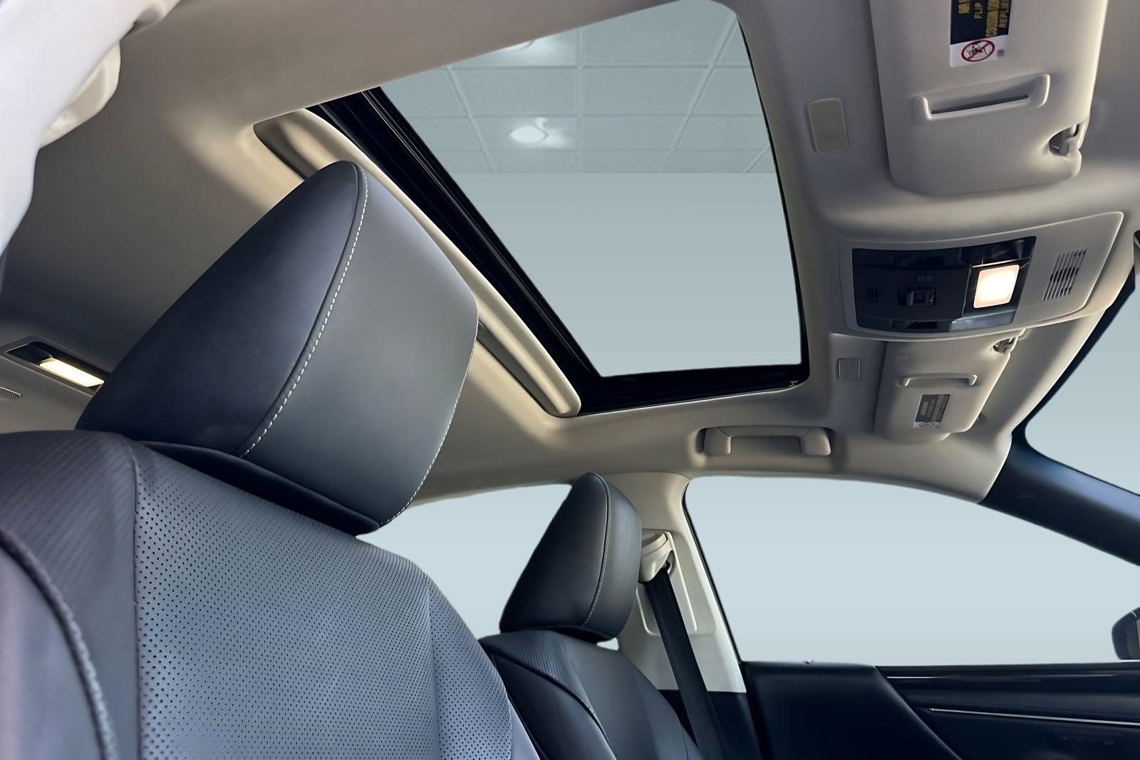 Certified 2020 Lexus ES 350 w/ Premium Package FWD image 16