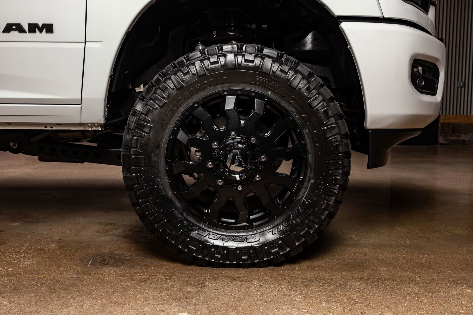 Used 2024 RAM 3500 Laramie w/ Night Edition image 12