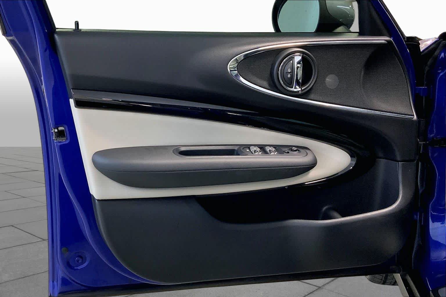 Used 2019 MINI Cooper Clubman S w/ Starlight Blue Edition FWD image 21