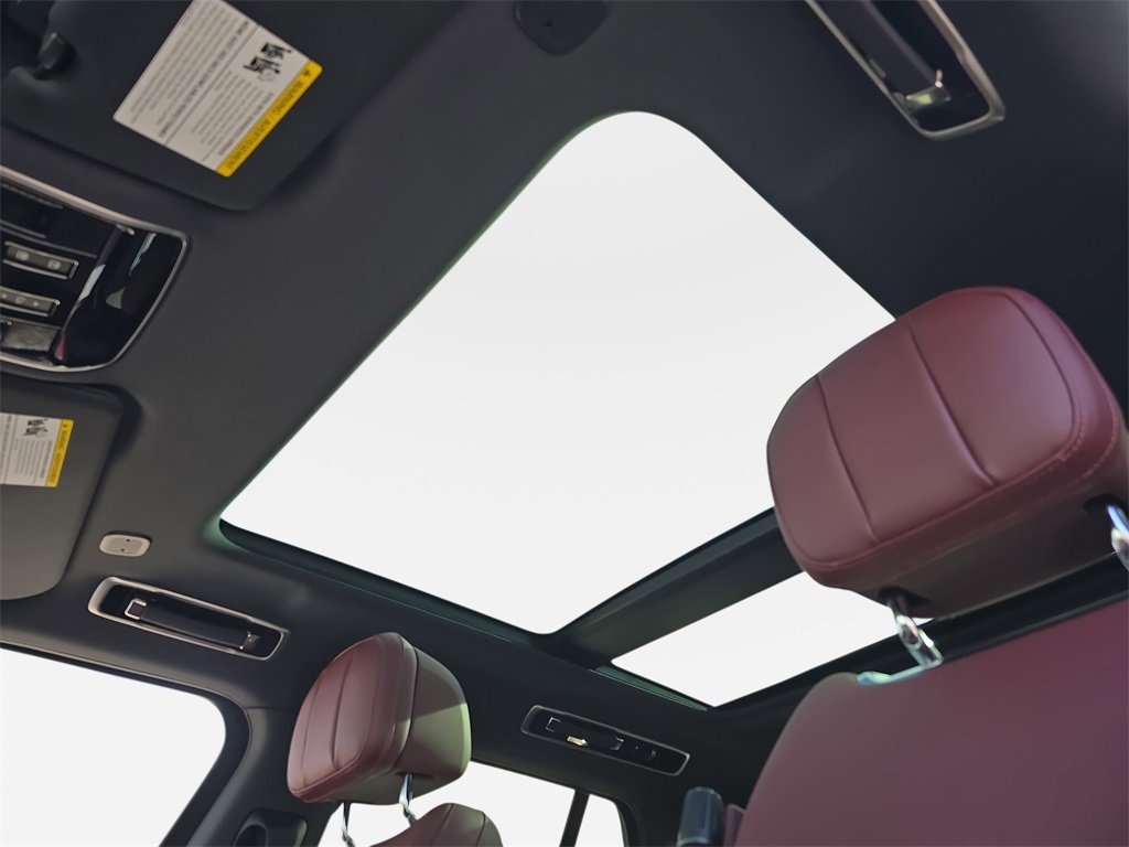 New 2026 Land Rover Range Rover SE image 31