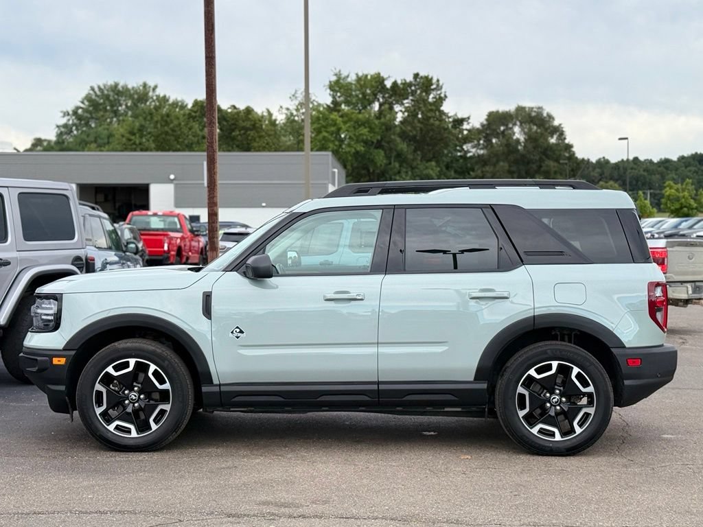 Used 2023 Ford Bronco Sport Outer Banks w/ Tech Package AWD/4WD image 37