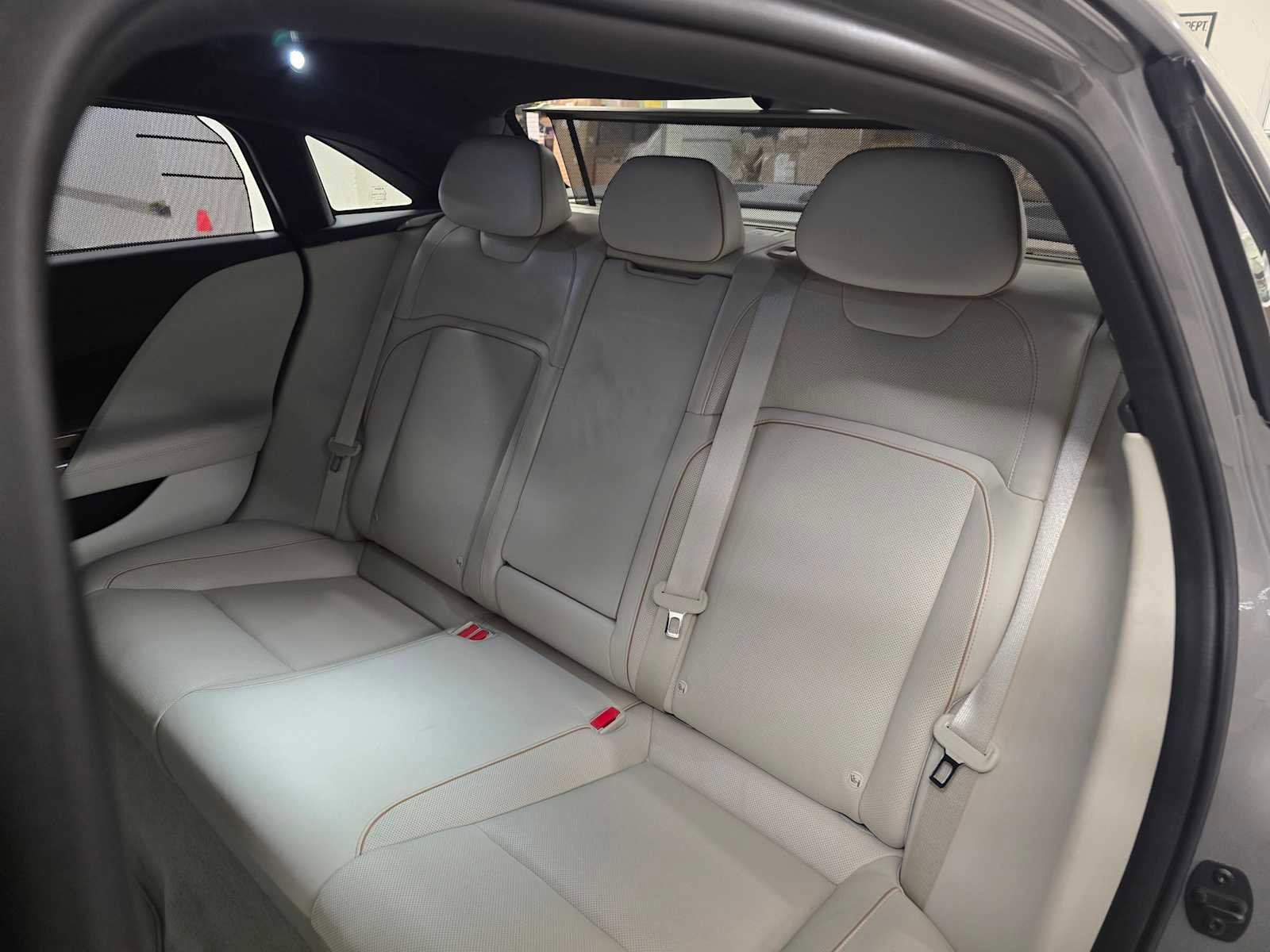 Used 2023 Lucid Air Touring image 20