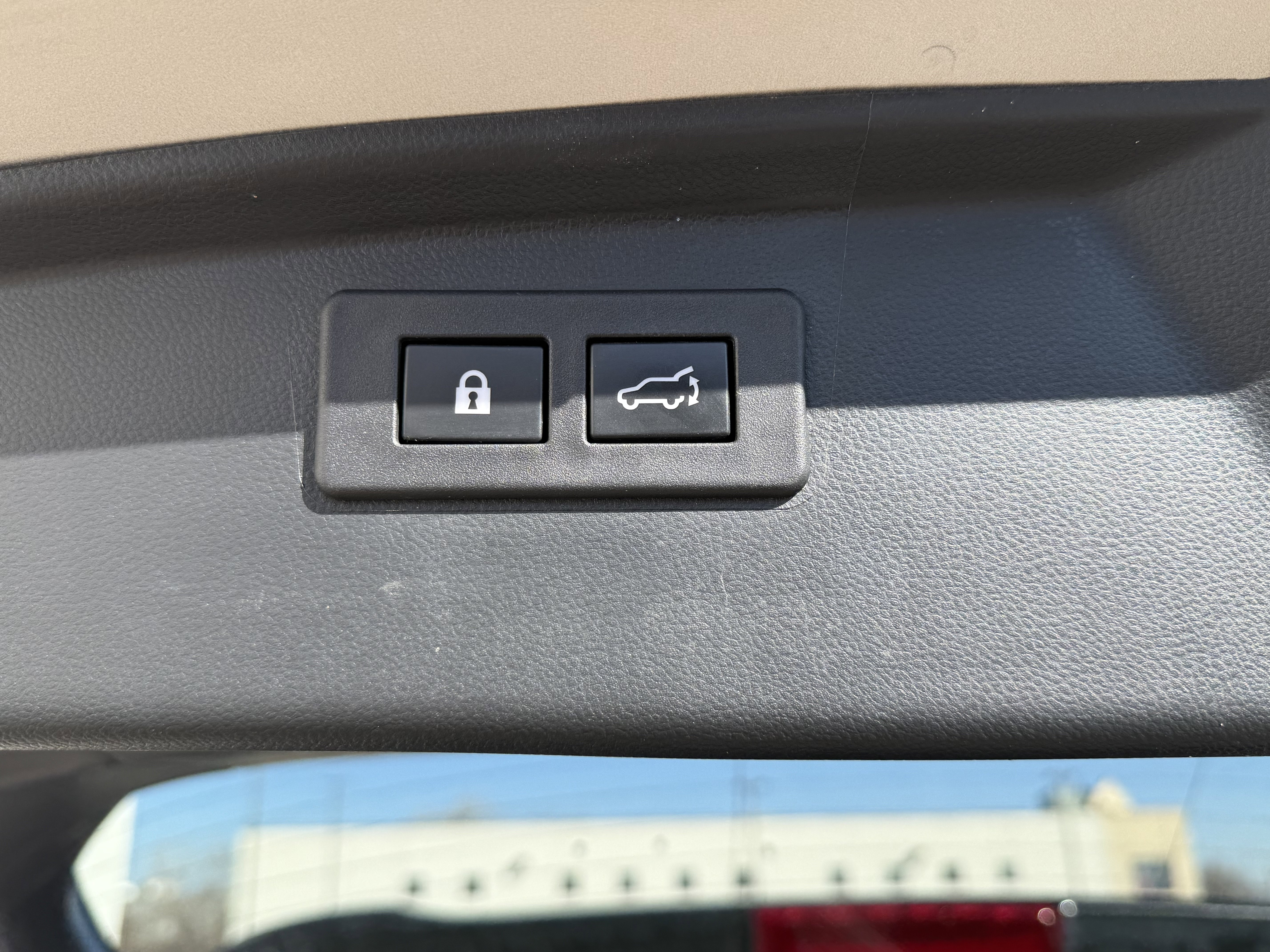 Used 2020 Subaru Outback Limited image 22