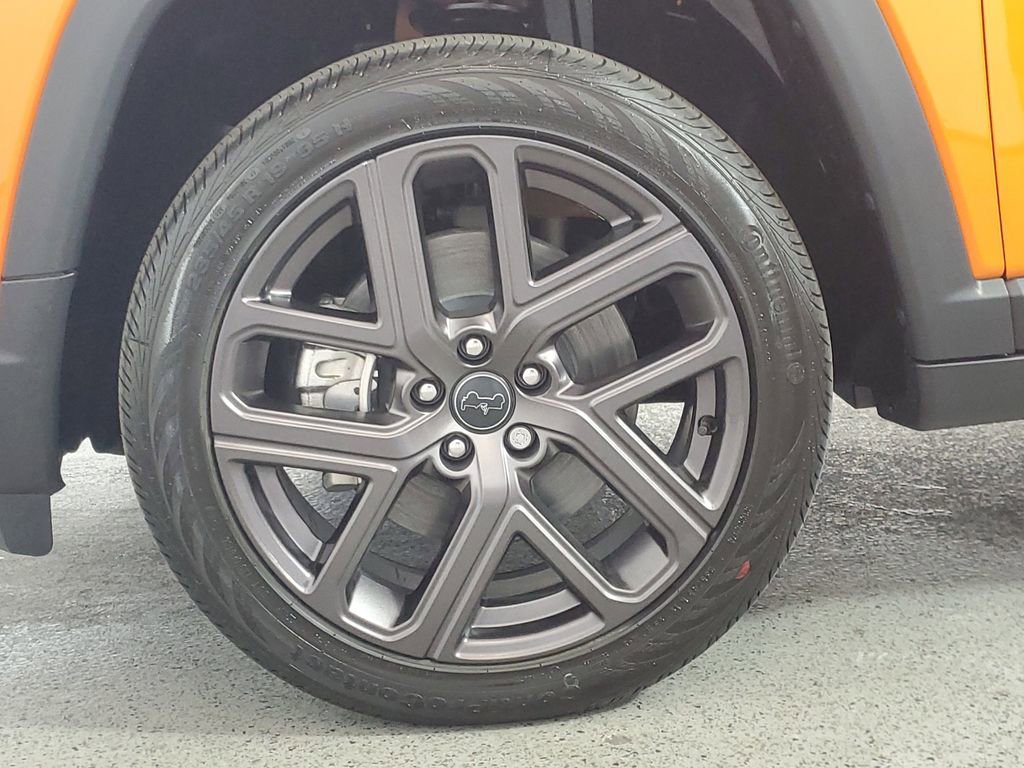 New 2026 Jeep Compass Latitude w/ Sun and Sound Group image 8