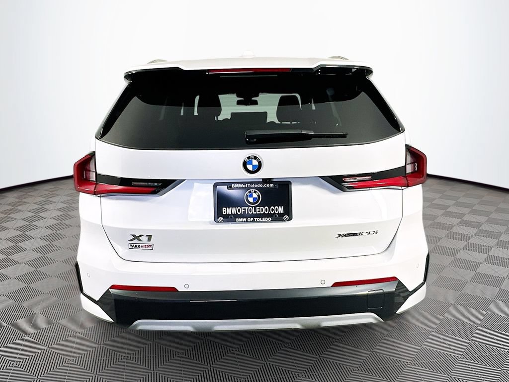 Used 2025 BMW X1 xDrive28i AWD/4WD image 8