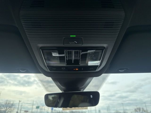 New 2026 Volkswagen Atlas Cross Sport SEL Premium R-Line image 18