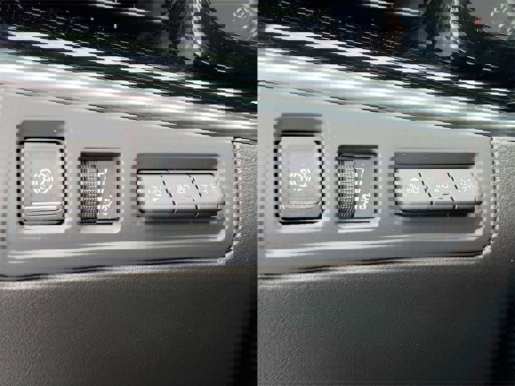 New 2025 Cadillac XT6 Premium Luxury w/ Technology Package image 10