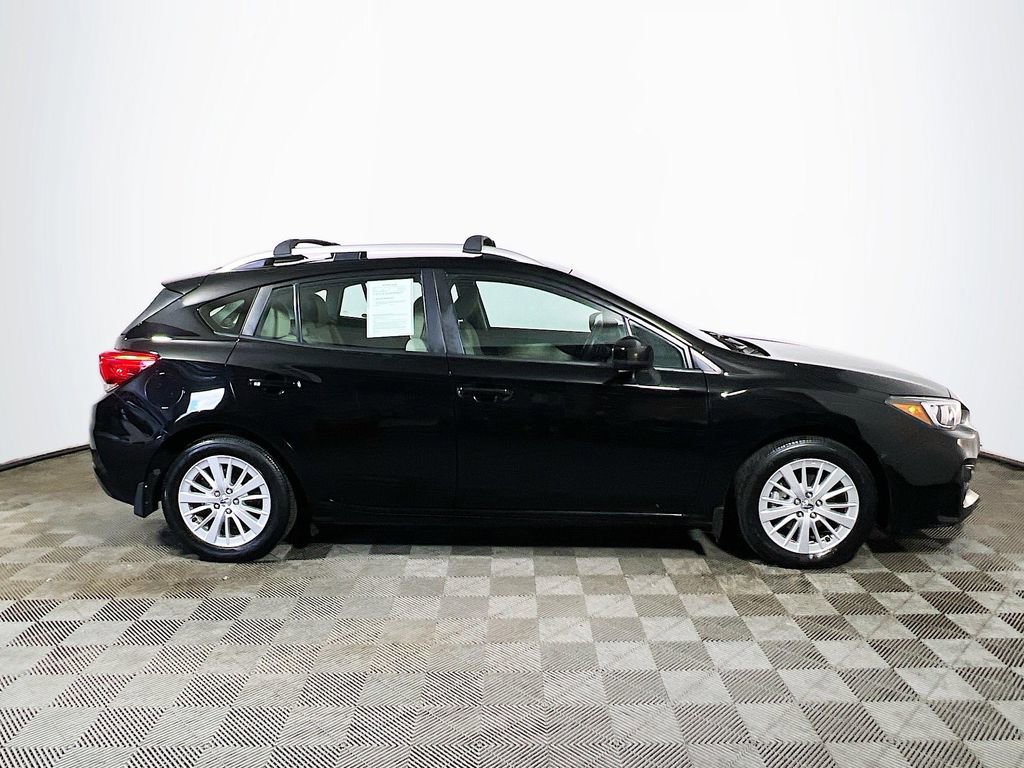 Used 2018 Subaru Impreza 2.0i Premium image 9