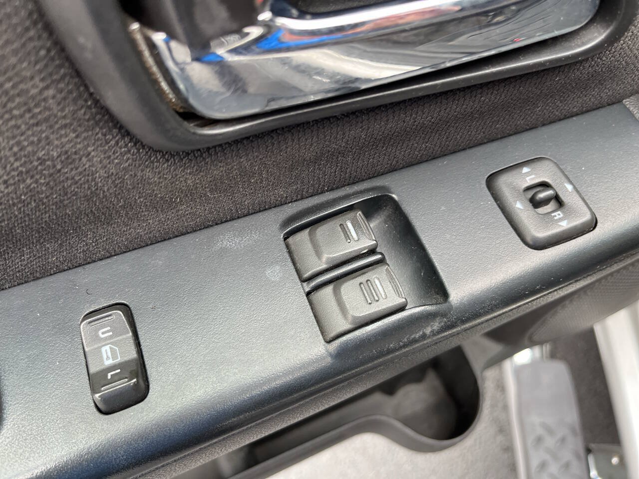 Used 2012 Chevrolet Colorado LT RWD image 15