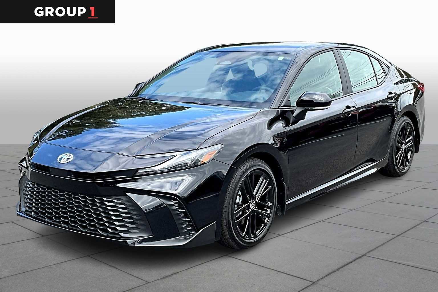 Used 2025 Toyota Camry SE