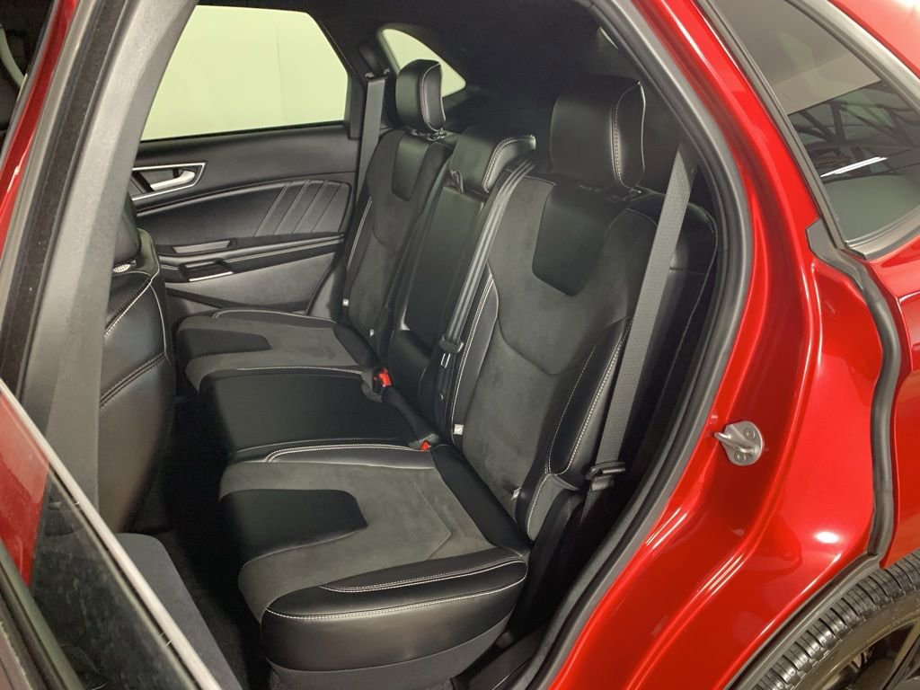 Used 2022 Ford Edge ST w/ Equipment Group 401A image 32