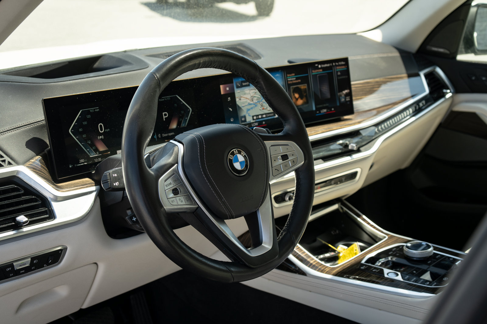 Used 2023 BMW X7 xDrive40i w/ Executive Package AWD/4WD image 22