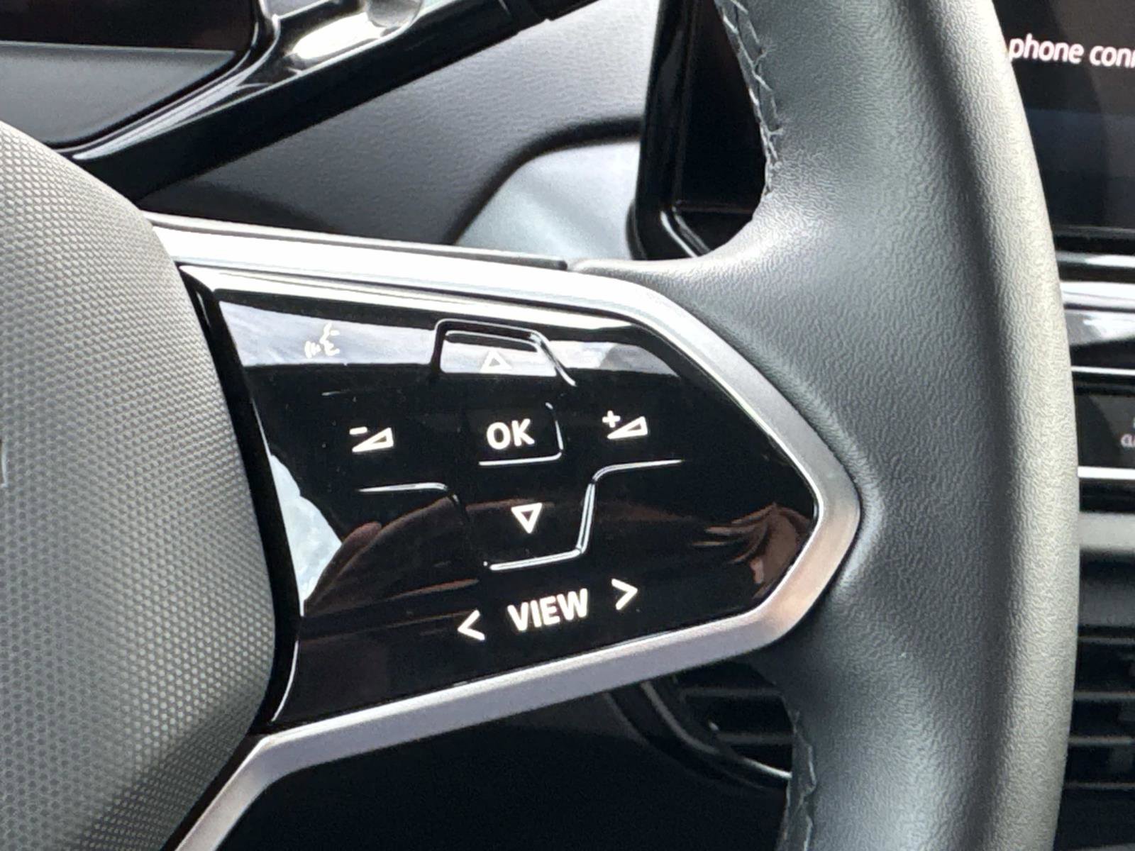 Certified 2023 Volkswagen ID.4 Pro image 24