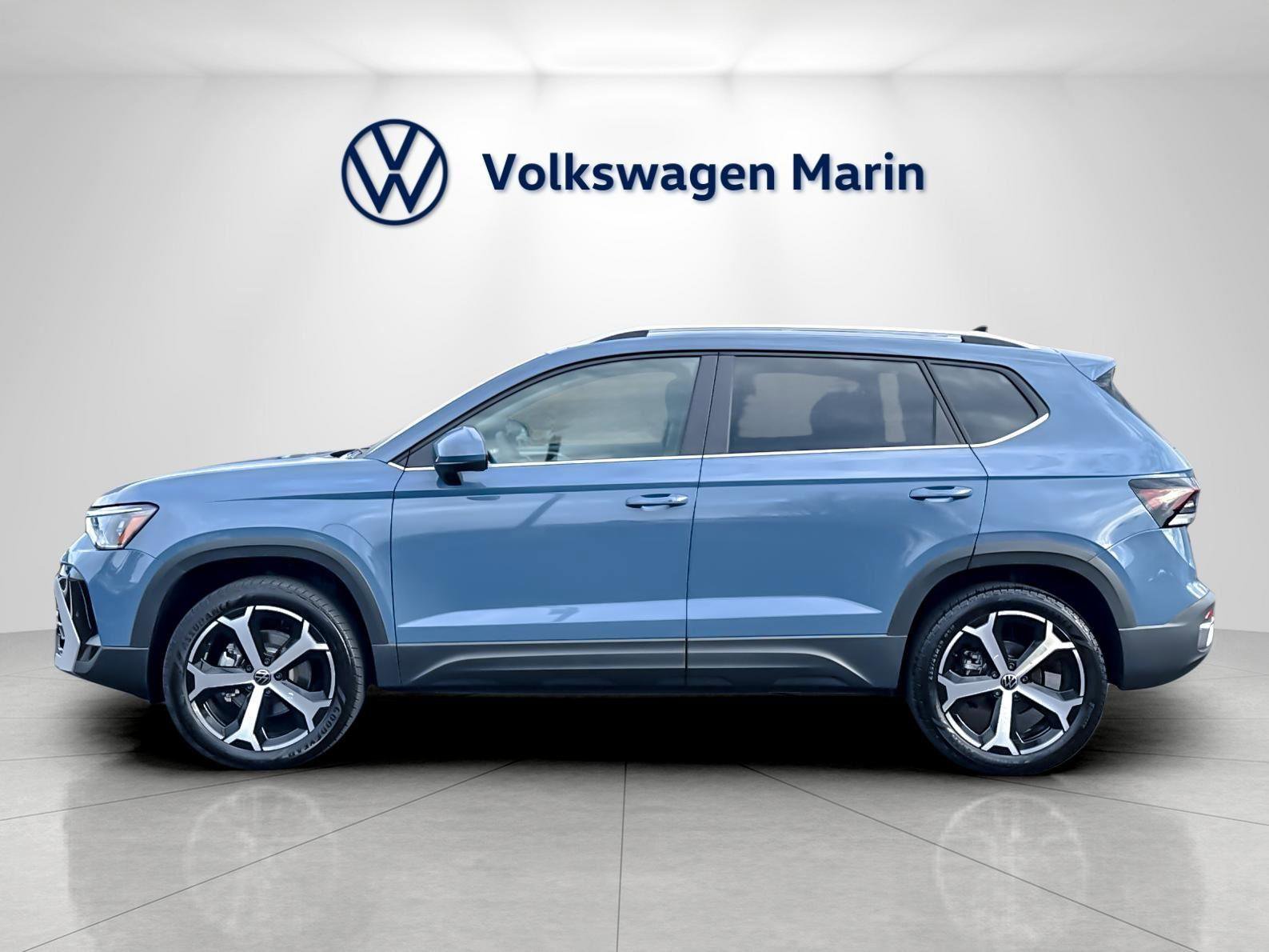 New 2026 Volkswagen Taos SEL image 2