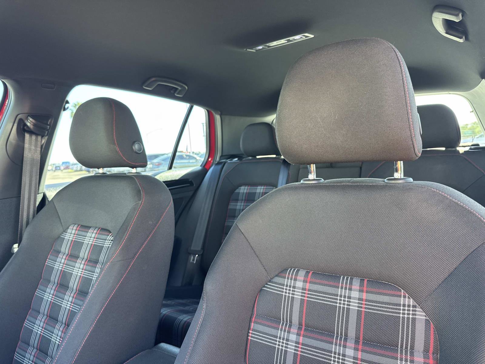 Used 2017 Volkswagen GTI Sport image 23