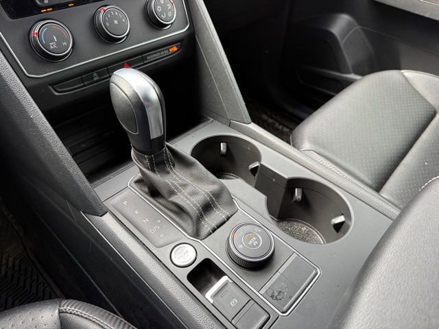 Used 2022 Volkswagen Atlas Cross Sport SE image 28