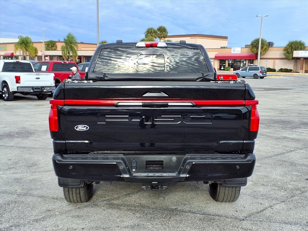 Used 2024 Ford F150 Lightning Platinum image 6