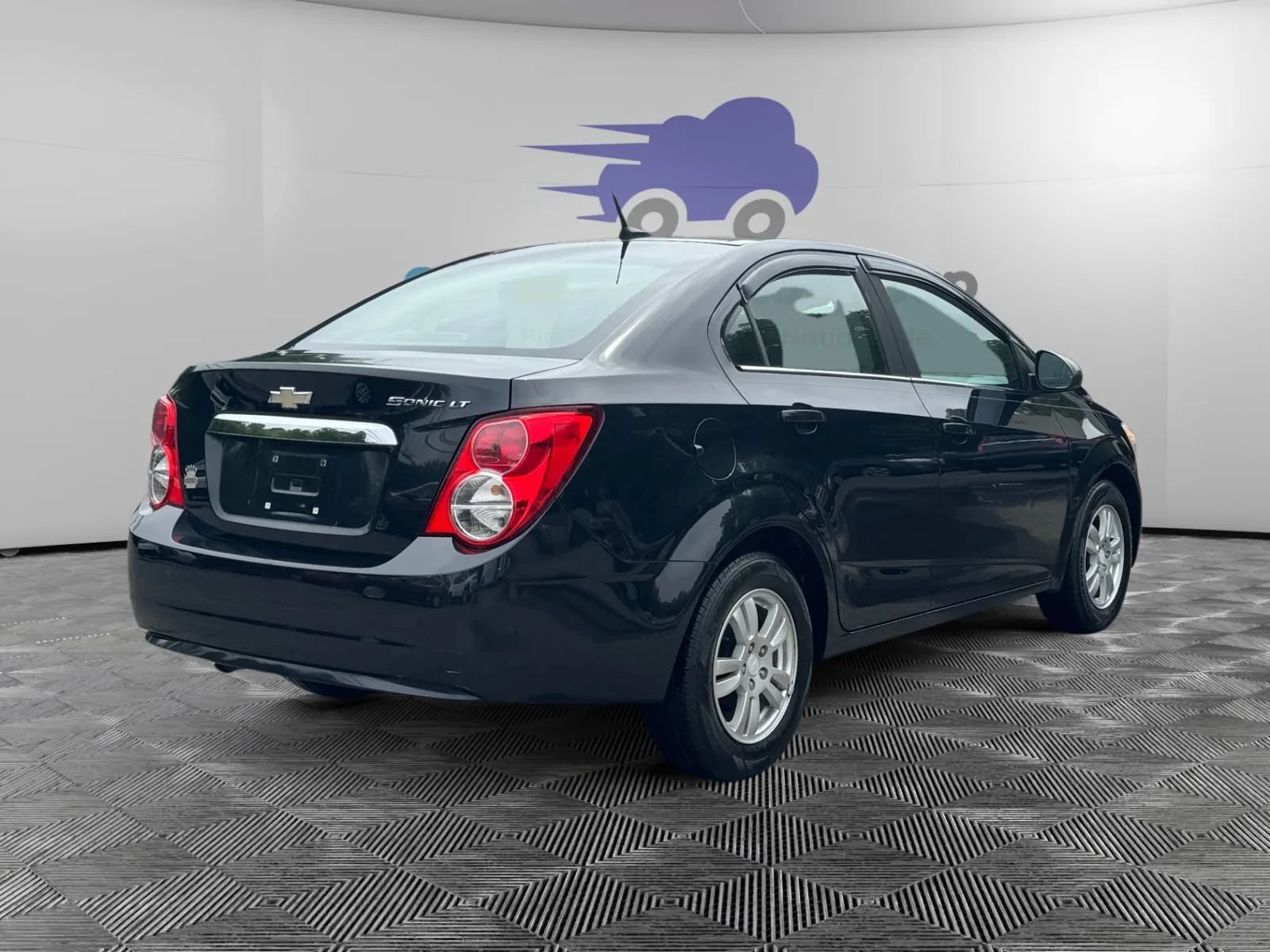 Used 2013 Chevrolet Sonic LT FWD image 5