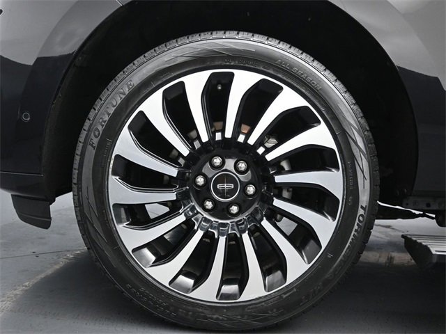Used 2022 Lincoln Navigator Black Label image 33