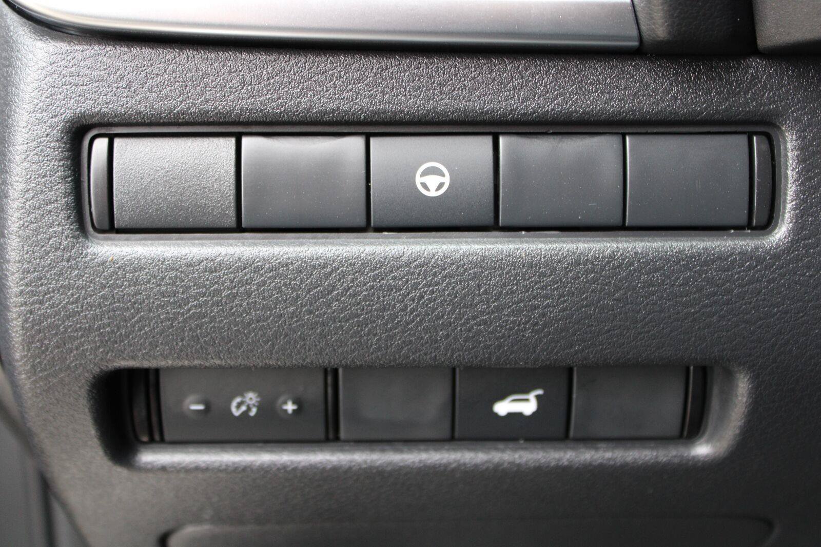 Used 2023 Nissan Rogue SL w/ SL Premium Package FWD image 18