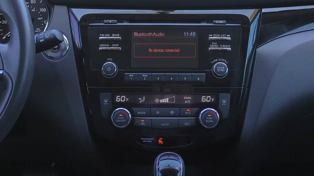Used 2018 Nissan Rogue Sport SV FWD image 14