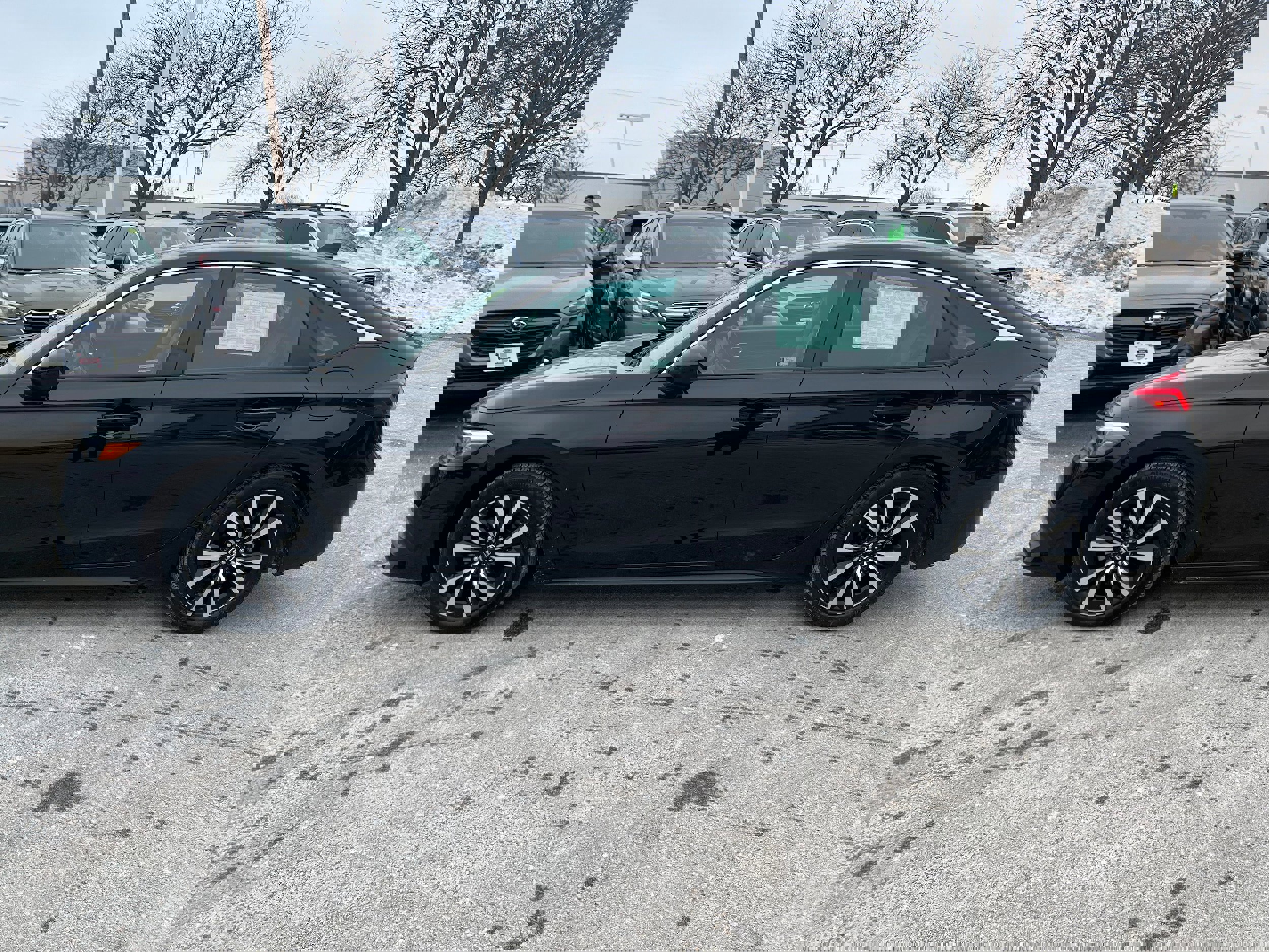 Used 2024 Honda Civic EX-L image 4