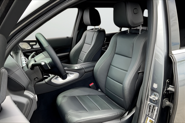 Certified 2024 Mercedes-Benz GLS 450 4MATIC image 18