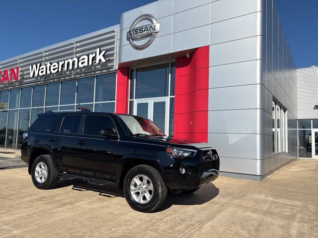 Used 2019 Toyota 4Runner SR5 image 1