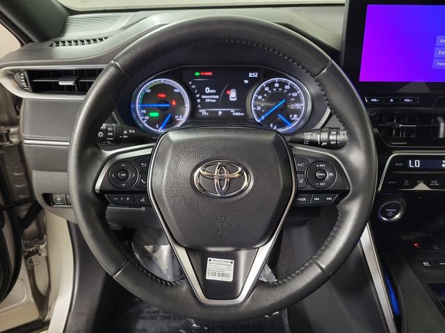 Used 2024 Toyota Venza XLE image 26